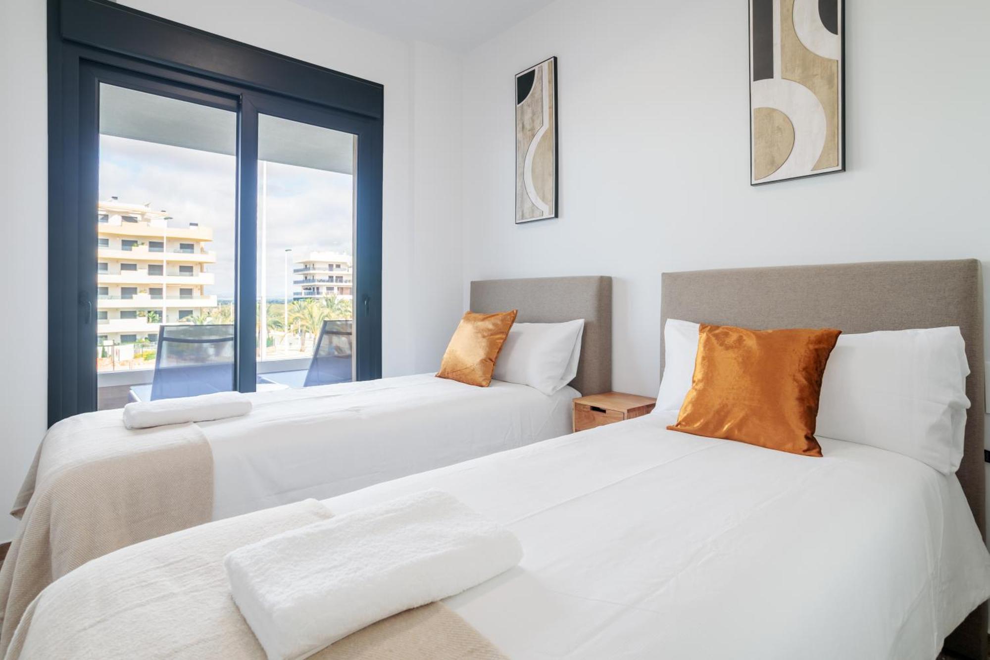 Arenales Terrace Refugee New Apartment With Pool And Gym Ареналес-дель-Соль Экстерьер фото