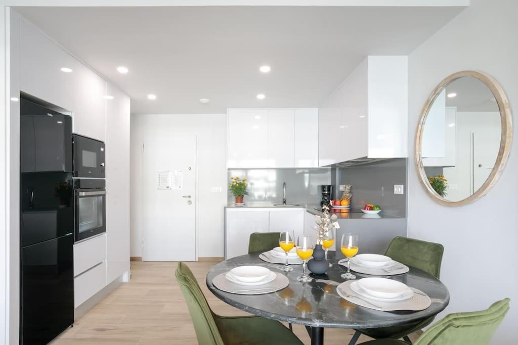 Arenales Terrace Refugee New Apartment With Pool And Gym Ареналес-дель-Соль Экстерьер фото